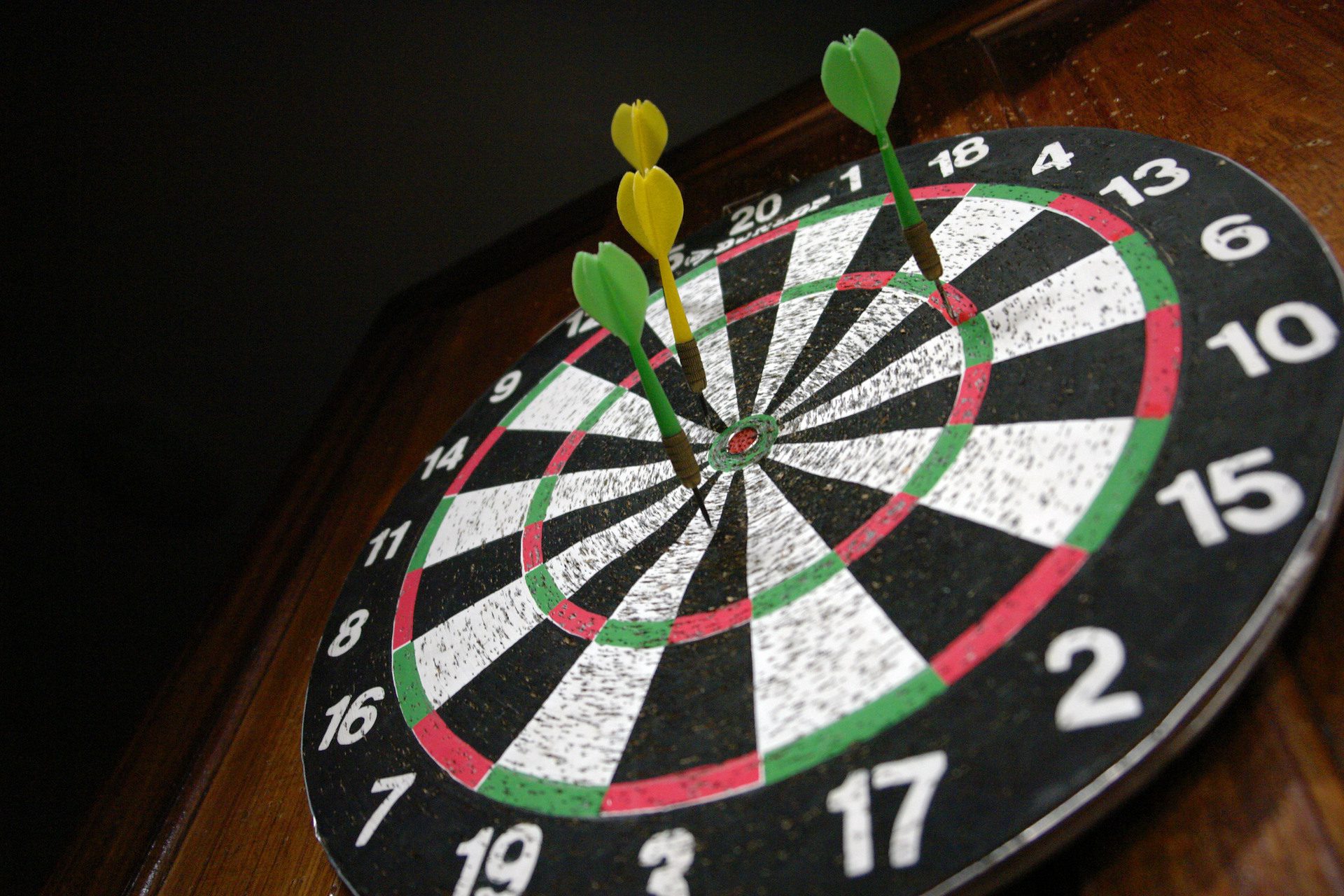 darts-2-1240179-1920×1280