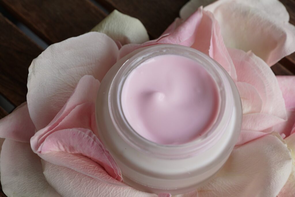 Eye cosmetic Packaging market