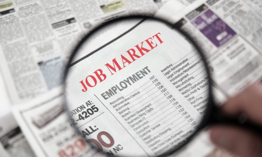Overwhelming Information on Job market and Workforce trends exists on the Internet - Vimarsana News