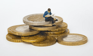 Is It Financially Wise to Invest Abroad?