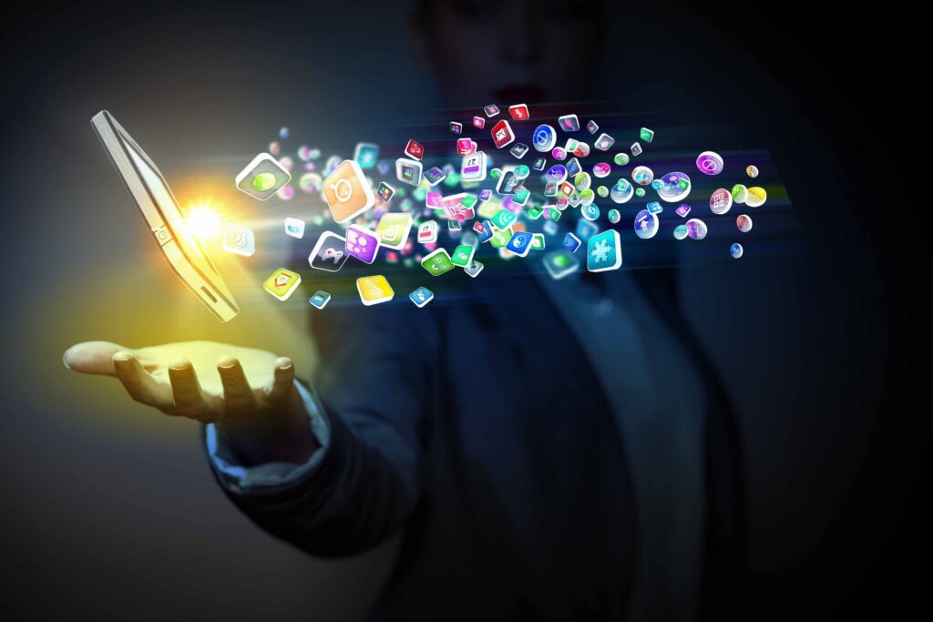 Top 5 Things to Look for When Choosing a Resident Service App