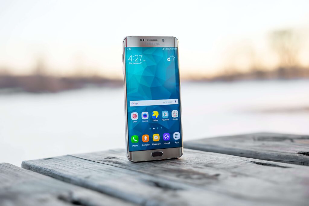 Here’s How You Can Get a Premium Samsung Smartphone on a Budget