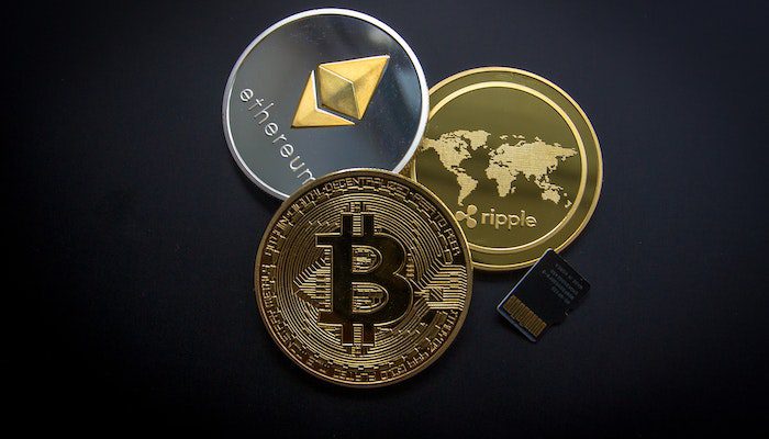 Which is a better investment, Ripple or Bitcoin?