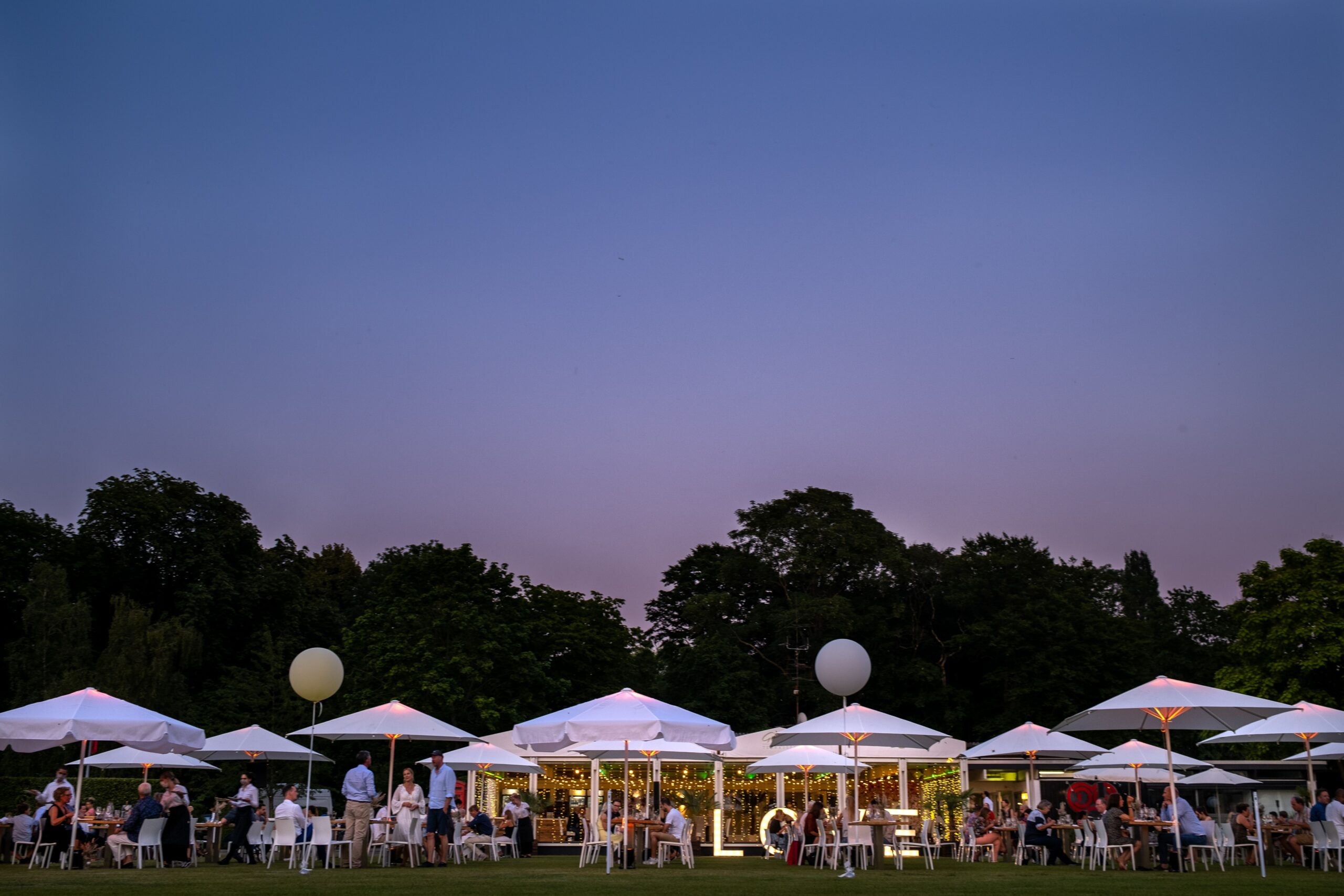 Decorate an Outdoor Party Tent