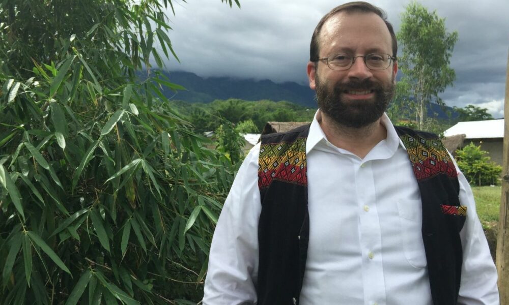 A Conversation with Michael Freund: Building Bridges for Jewish People Around the World - Vimarsana News
