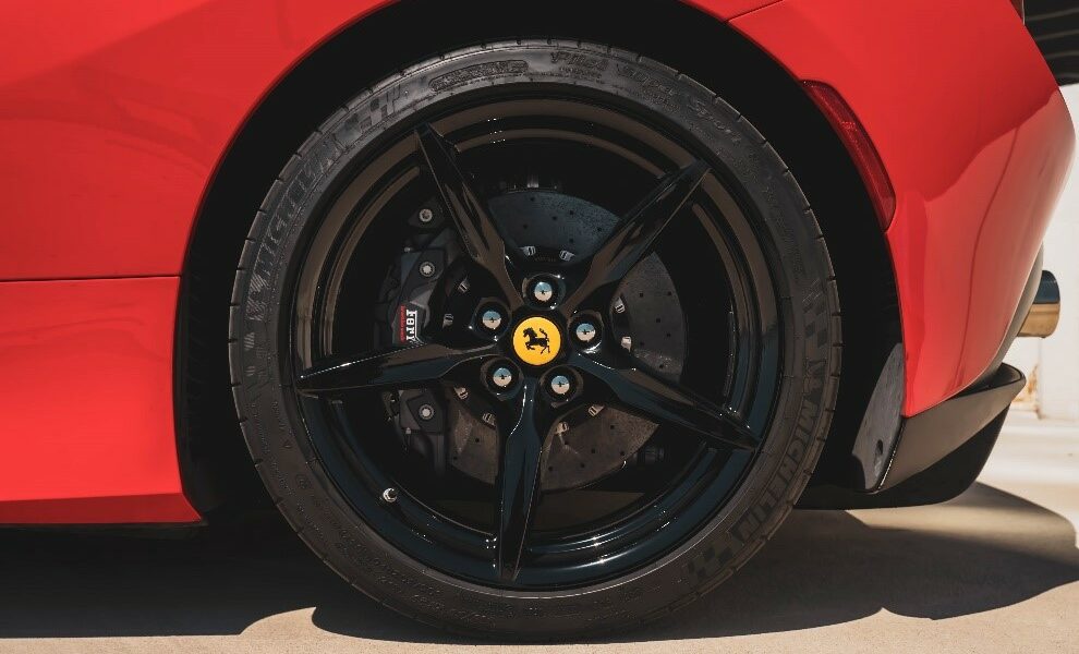 8 Classic Luxury Car Brands