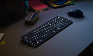 Logitech MX Keys