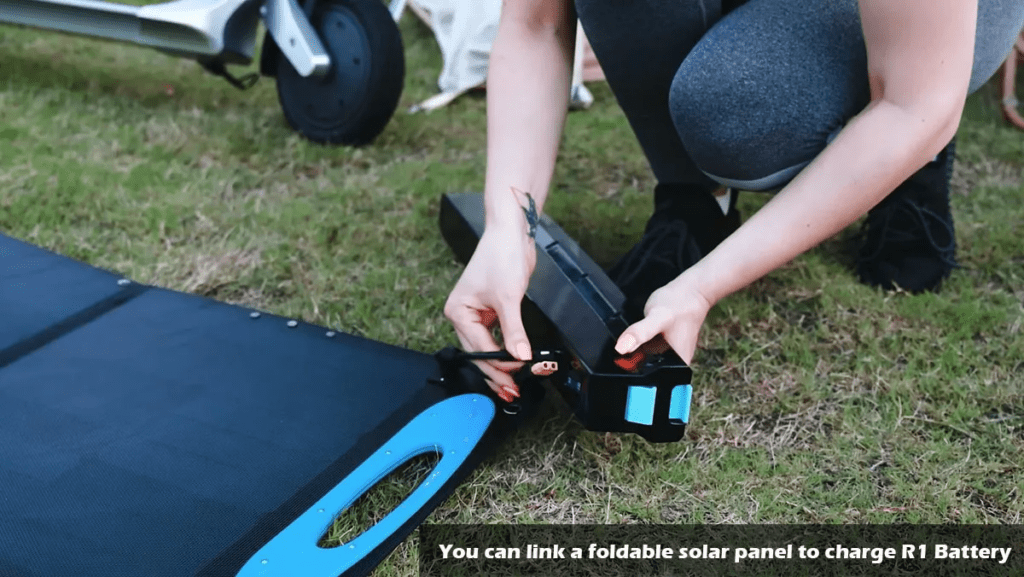 Breakthrough technology! AOVO lirpe R1, The First Solar Electric Scooter on the market