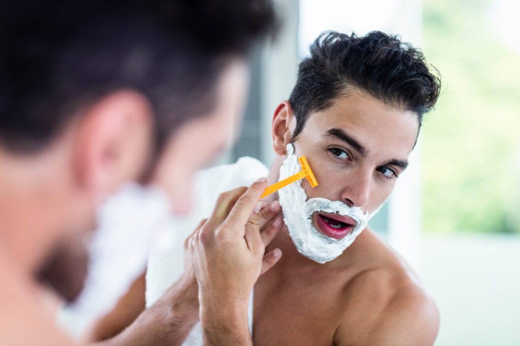 7 Best Shaving Creams for Men in 2023
