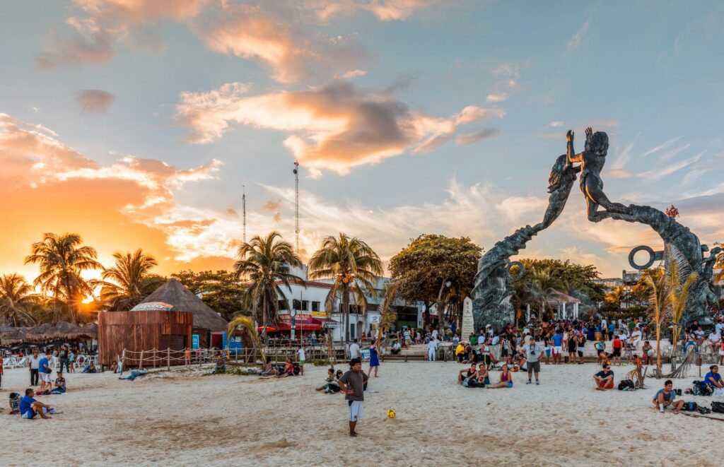 Indulge in Delicious Cuisine: 8 Foodie Things to Do in Playa Del Carmen