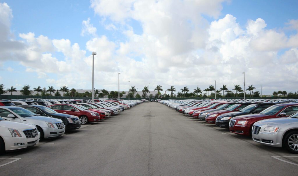Why It Is Better to Purchase a Used Car from a Dealer in Canada