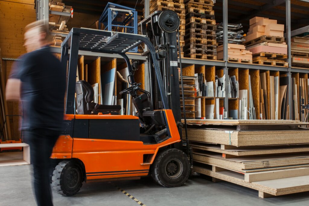 4 Ways to Use Technology to Help You Keep a Move Organized