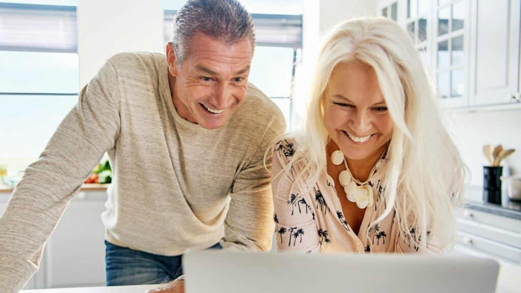 Unlocking the Secrets to Healthy Aging: Insights from Dr. Lee Bazzarone