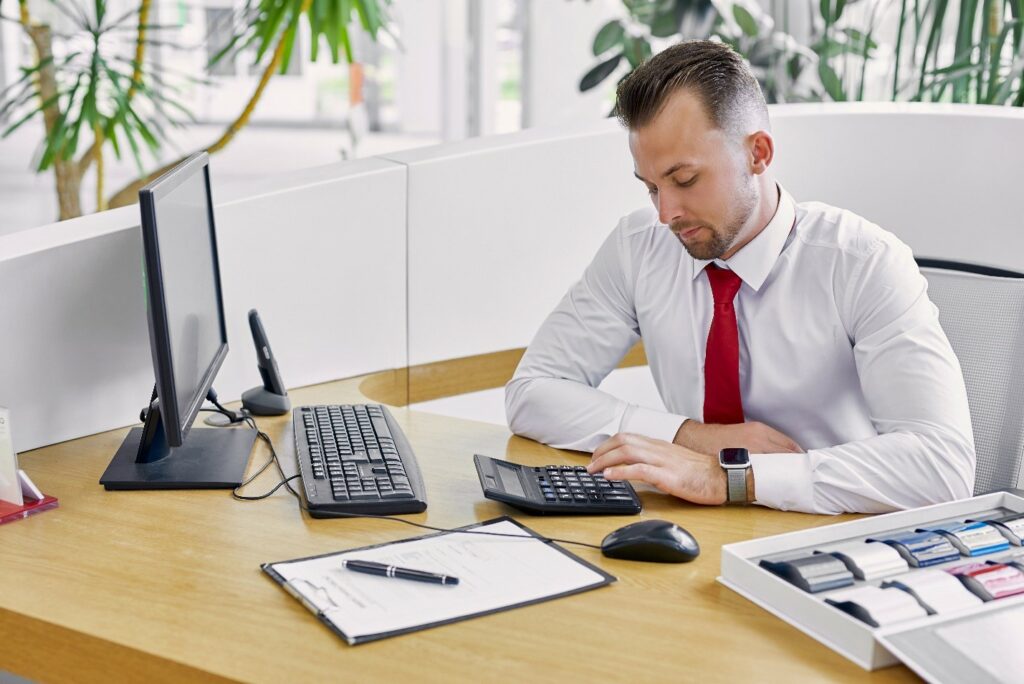 How To Choose a Small Business Tax Consultant