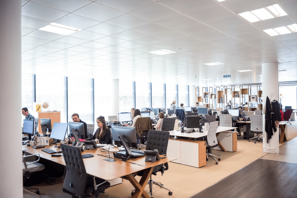 3 Reasons to Choose Cloud Hosted PBX for Your Business