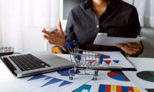 Starting an eCommerce Business: A Step-by-Step Guide by Experts