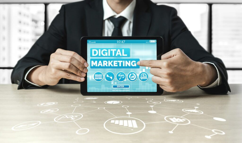3 Smart Ways to Use Email Marketing to Drive Holiday Sales