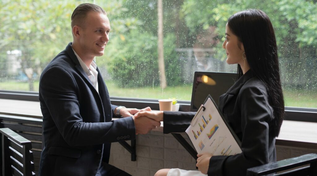 The Importance of Exceptional Customer Service: Building Stronger Relationships