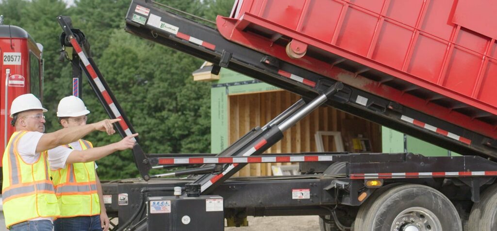 8 Benefits of Using a Dumpster Rental for Your DIY Home Renovation