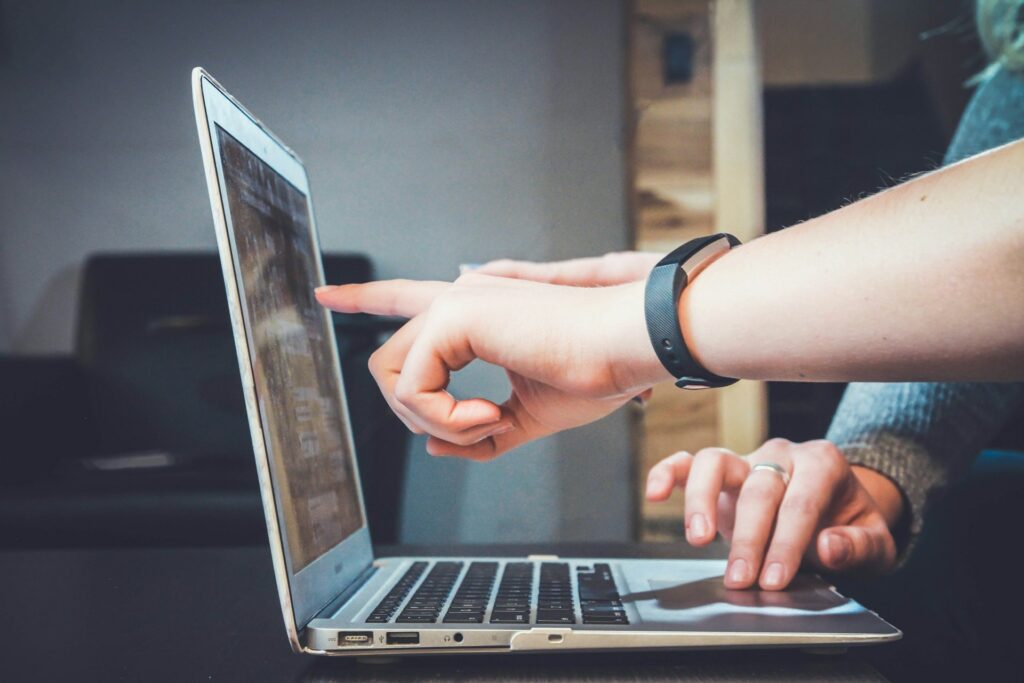 Choosing the Right Advertising Platform for Publishers: Maximizing Revenue