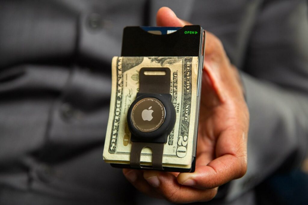 Minimalist Wallets
