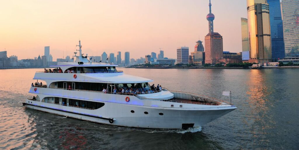 Why Choose Yacht Rental in Miami?