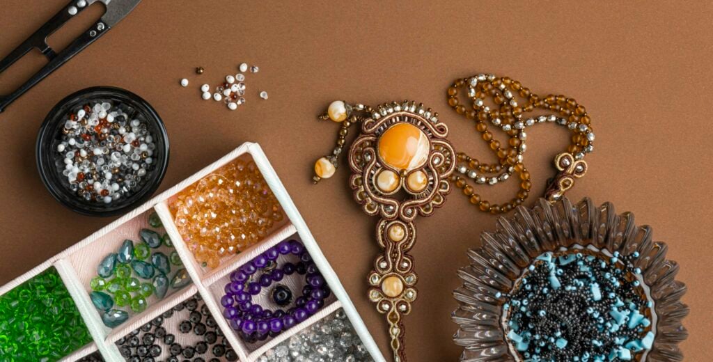 Unlocking the Sparkle: The Rise of Artificial Jewellery in Fashion