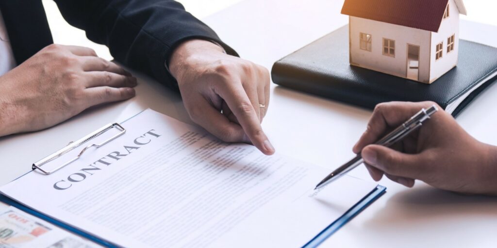 The Role of a Real Estate Agent in Navigating the Texas Property Market