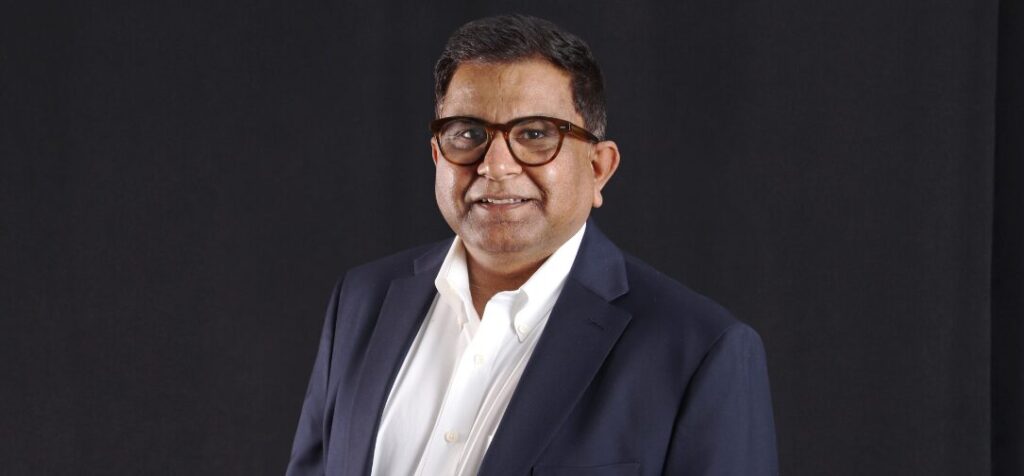 revolutionizing global supply chain management, automating warehouse operations with AI, blockchain technology, and specialized SAP solutions