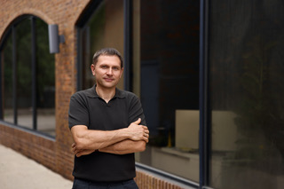 The Engineer Who Turns Broken Excavators into Profit Machines