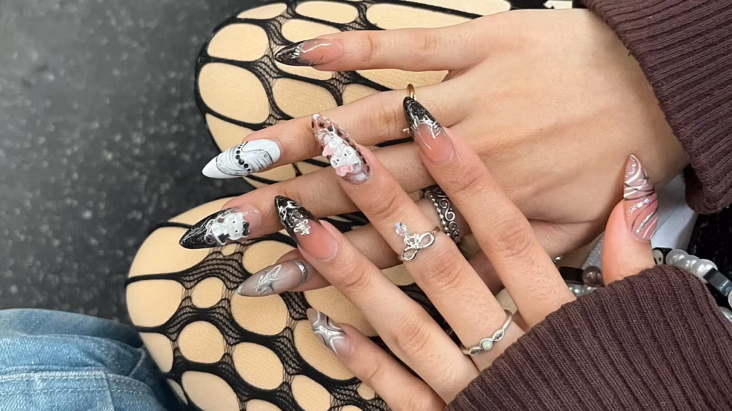 nail