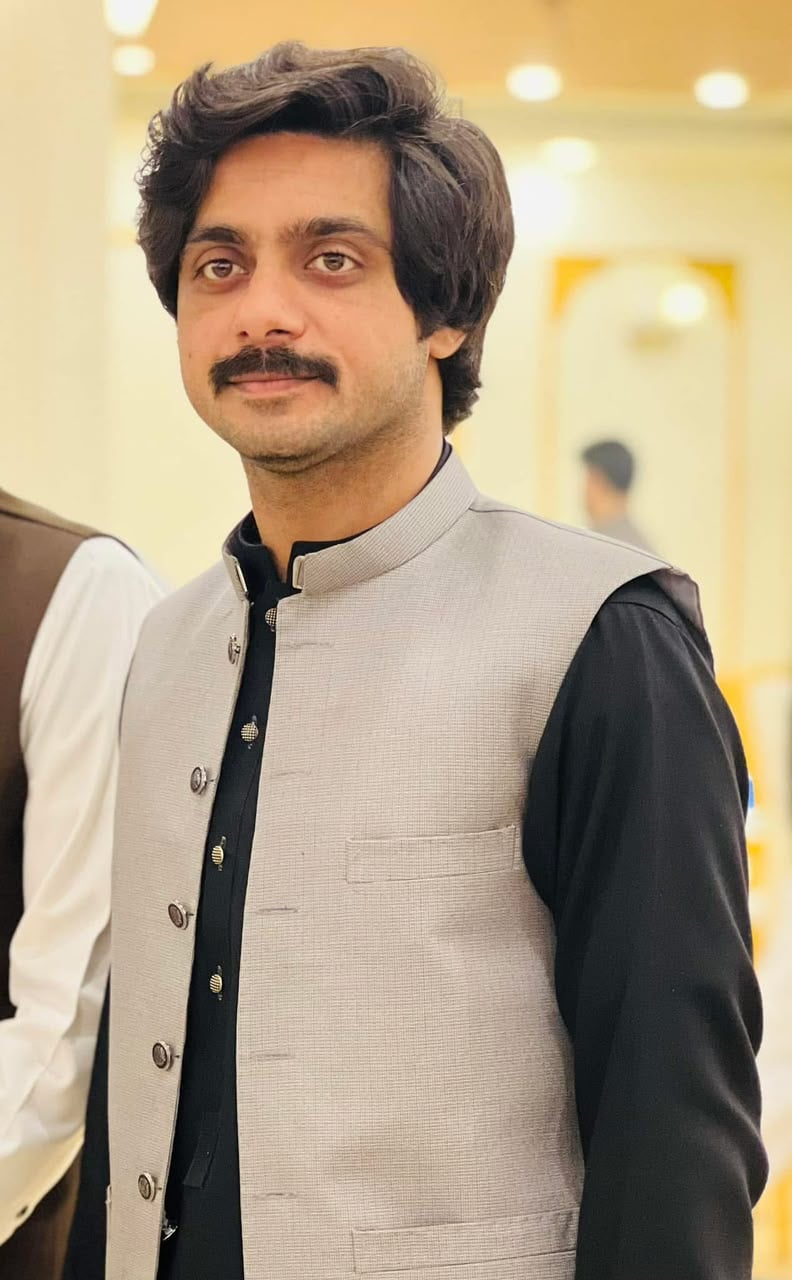 Basit Naeemi