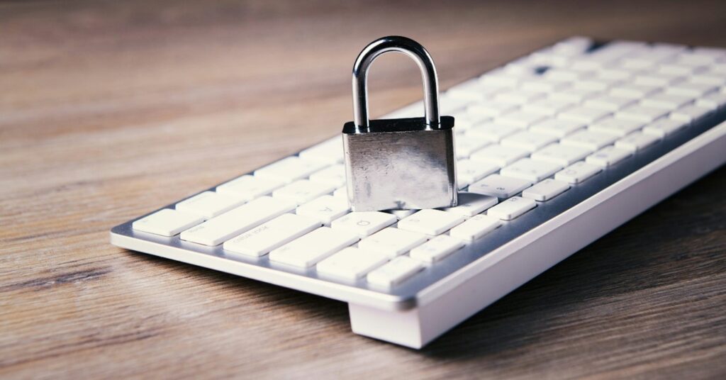 https://unsplash.com/photos/a-computer-keyboard-with-a-padlock-on-top-of-it-2T4l02ZYj-k
