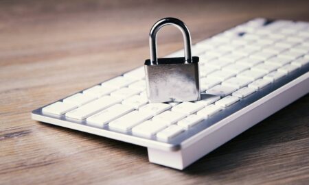 https://unsplash.com/photos/a-computer-keyboard-with-a-padlock-on-top-of-it-2T4l02ZYj-k
