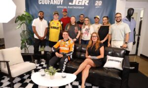 Bell × COOFANDY: A Highlight Recap — From Interviews and Styling to Livestream Moments