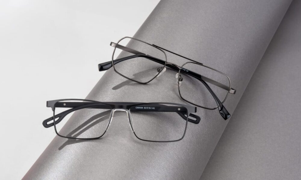 The Men’s Guide: How to Choose Glasses That Elevate Your Style