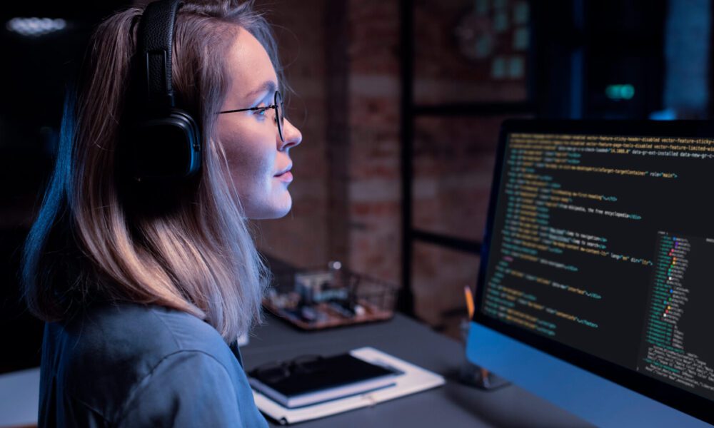 The Real Benefits of Choosing Outsourced IT Support for Your Company