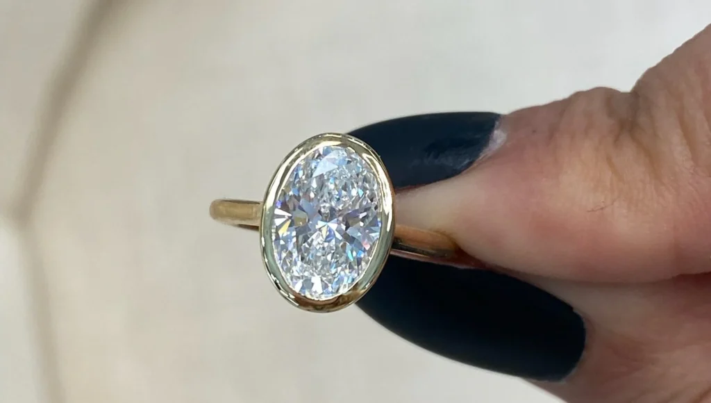 Bezel Engagement Rings for Modern, Secure Wear