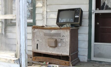 Common Household Items That Should Never Go in the Trash