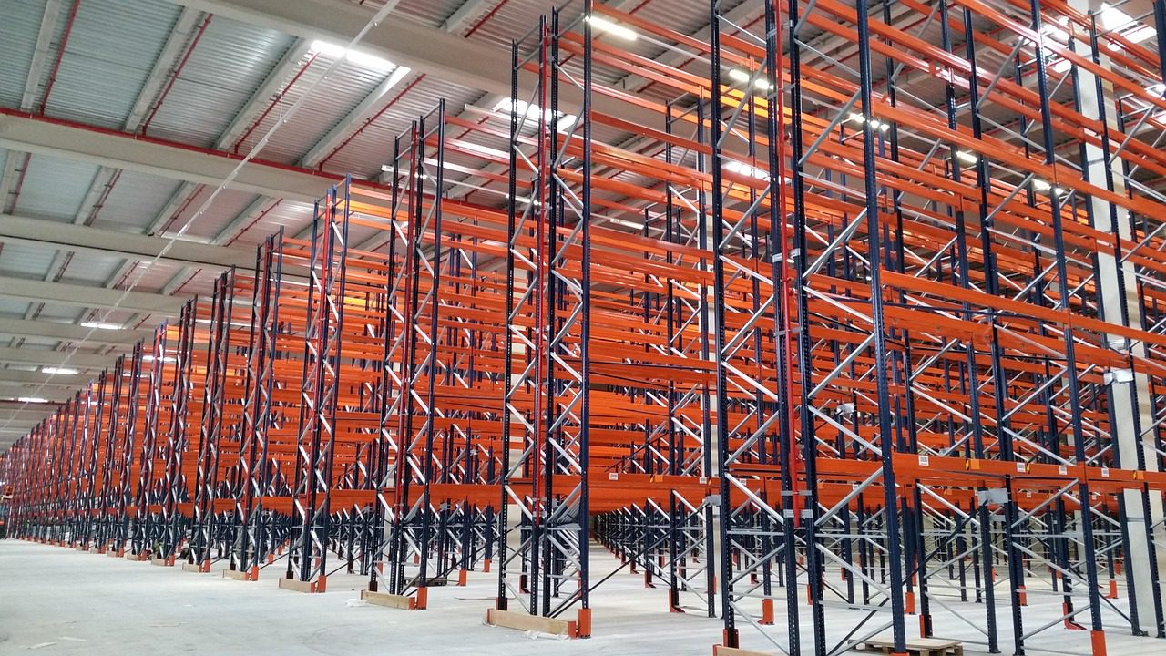 Why Proper Pallet Racking Is Essential for Storage Safety