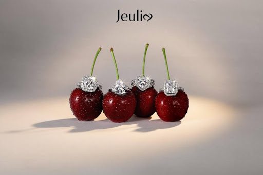 Jeulia Unveils Valentine's Day Gift-Giving Art Campaign