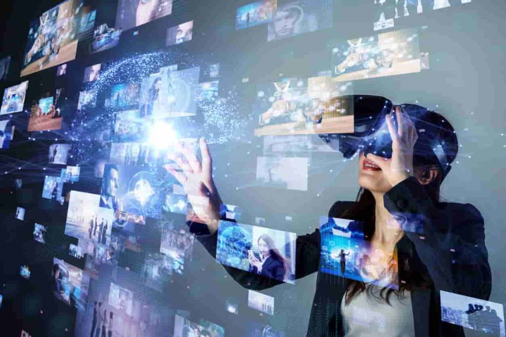 Passthrough VR/AR: Its Role in Transforming Online Content Streaming