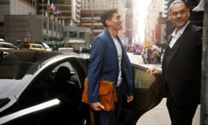 How Professional Chauffeur Services Improve Modern Travel Experiences