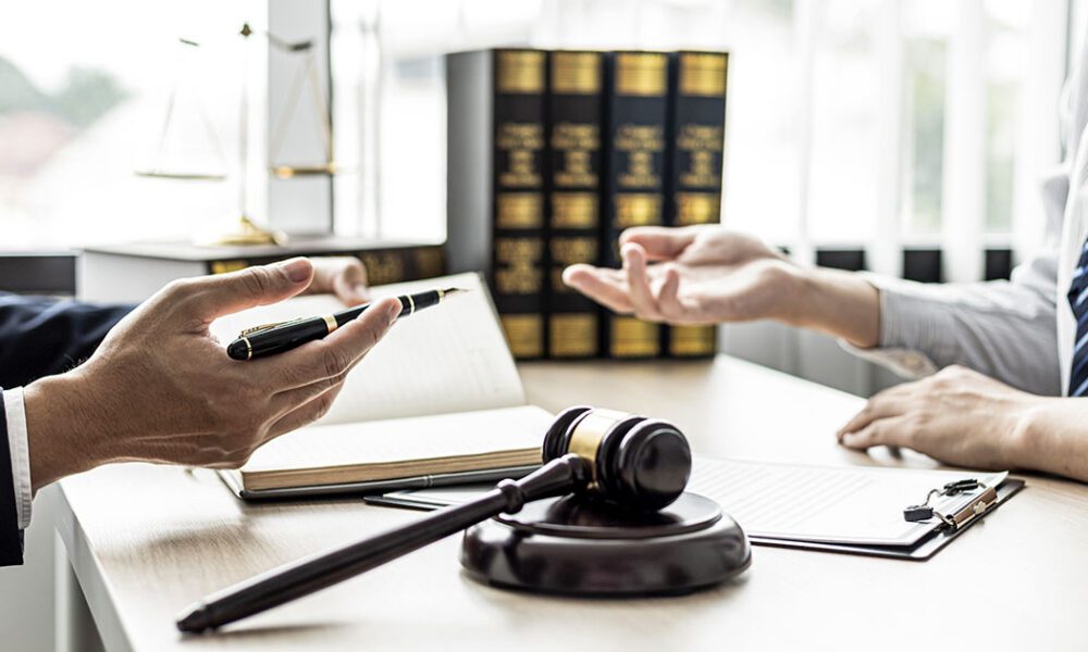 wrongful dismissal lawyer toronto