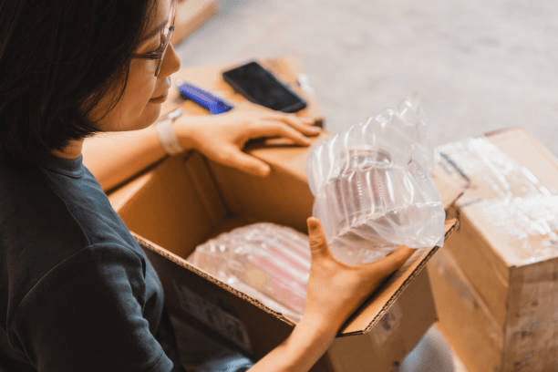 Mailing Boxes and Cartons: How to Pick the Right Strength for Every Parcel