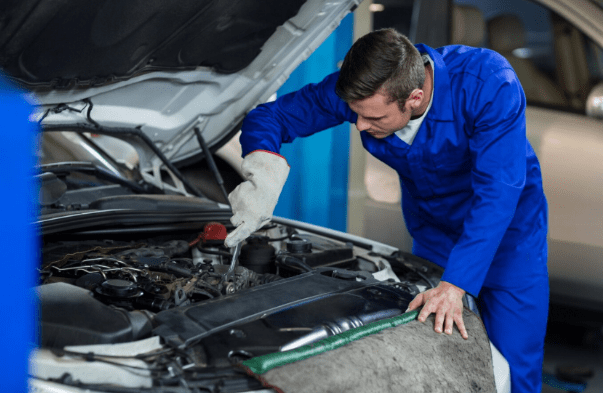 Oil Change Service in Jacksonville: Your Guide to Smooth Driving