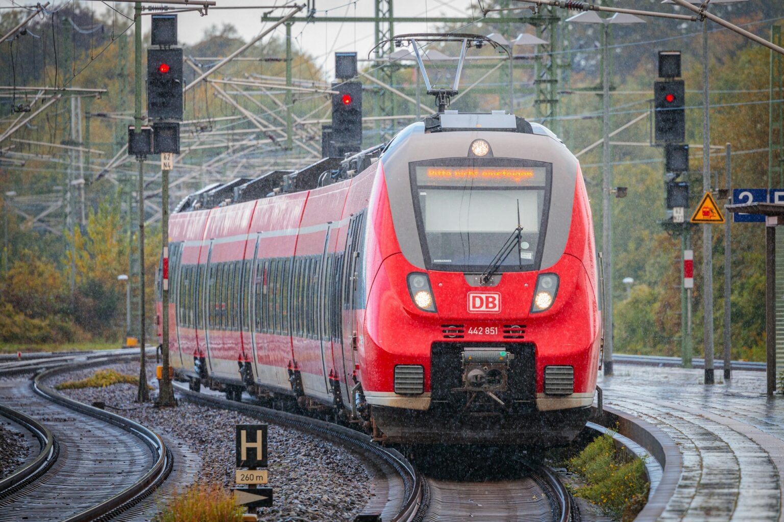 The Convergence of 6G and Edge AI: Redefining Real-Time Connectivity