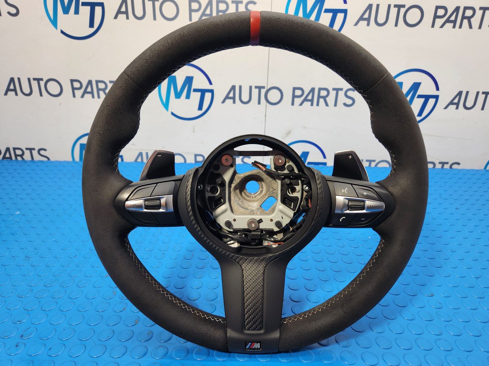 Choosing the Right Steering Wheel for Your BMW – MT Auto Parts Guide