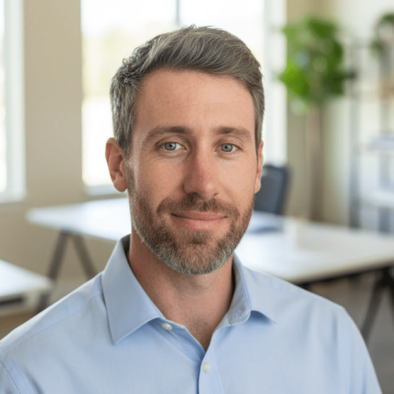 Meet Camren Majors, CMO of Verito: Background, Career, and Expertise