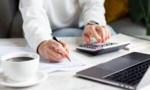 How to Protect Your Finances as a Freelancer